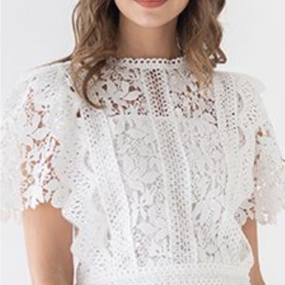 Chic-wish white lined sheer lace top, size M - Picture 1 of 5